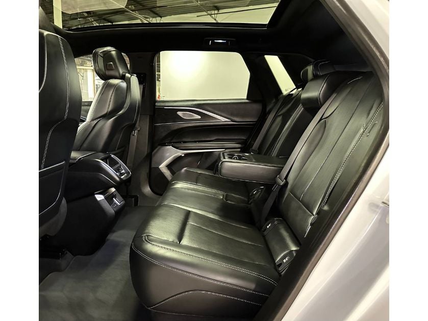 2024 Cadillac Lyriq Sport-2