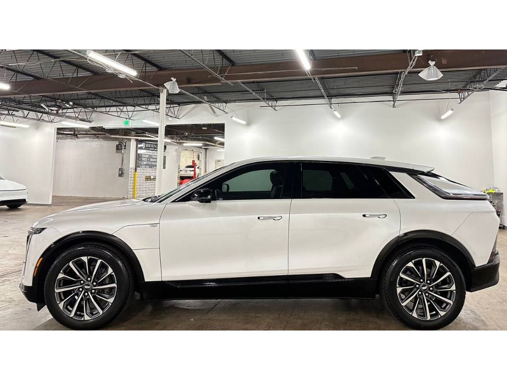 2024 Cadillac Lyriq Sport-2