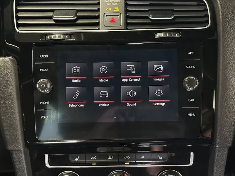 2019 Volkswagen Golf GTI SE