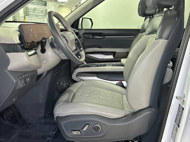 2026 Kia EV9 Wind