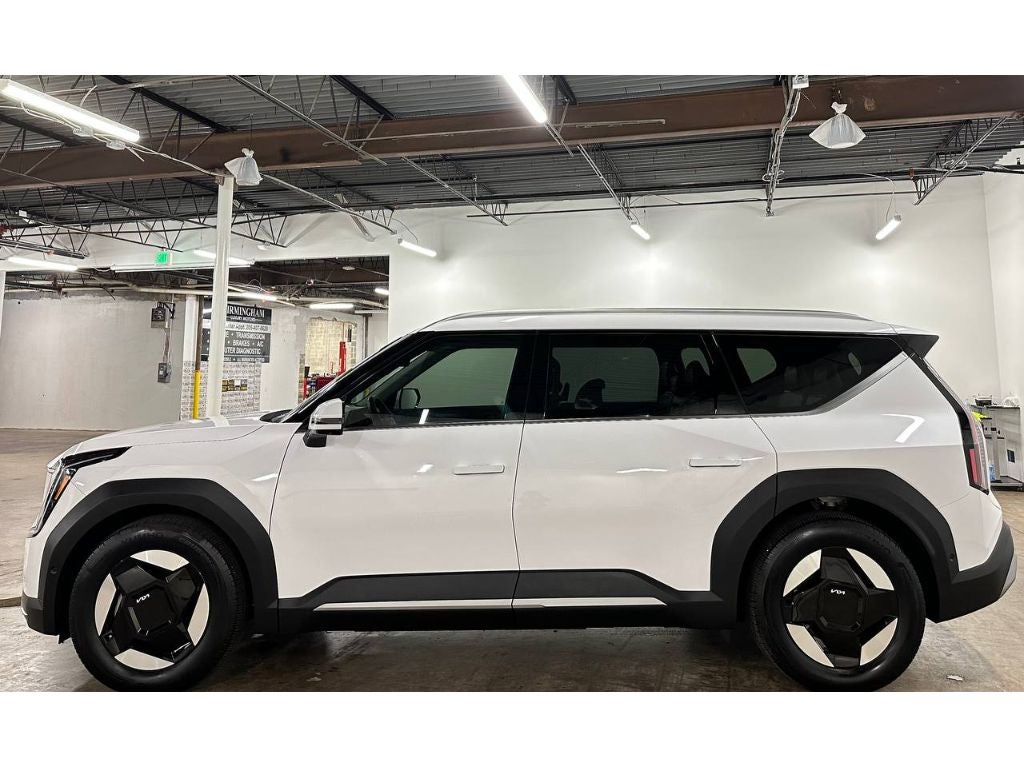 2026 Kia EV9 Wind