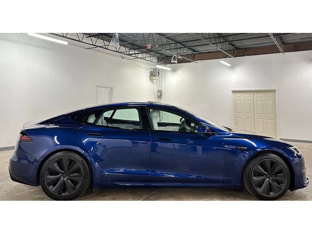 2023 Tesla Model S Base