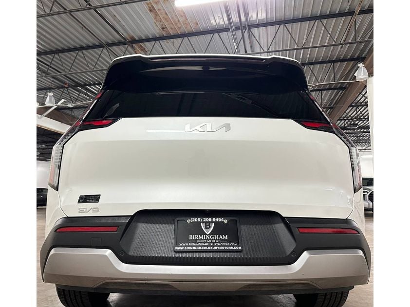 2024 Kia EV9 Light SR