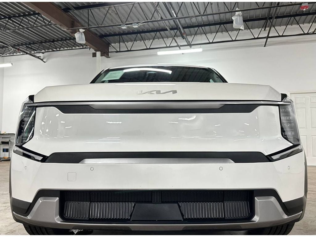 2024 Kia EV9 Light SR
