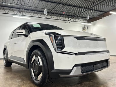2024 Kia EV9 Light SR