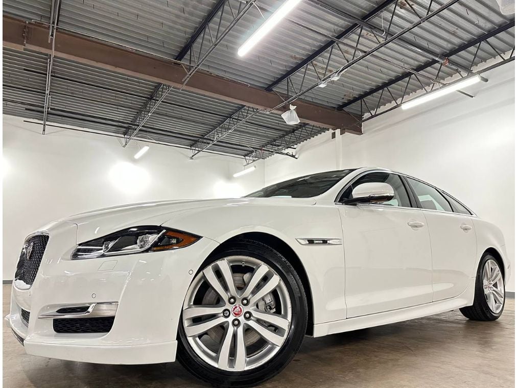 2019 Jaguar XJ XJ R-Sport