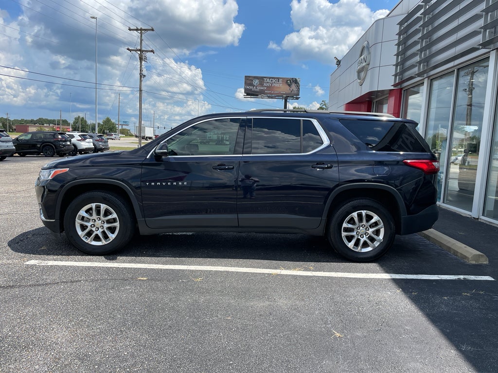 2020 Chevrolet Traverse LT Cloth