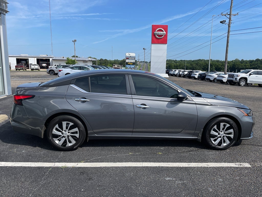 2025 Nissan Altima S