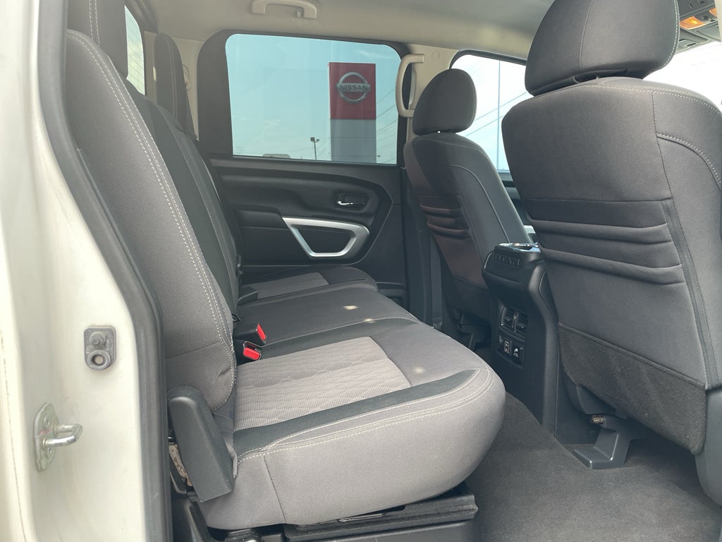 2021 Nissan Titan SV