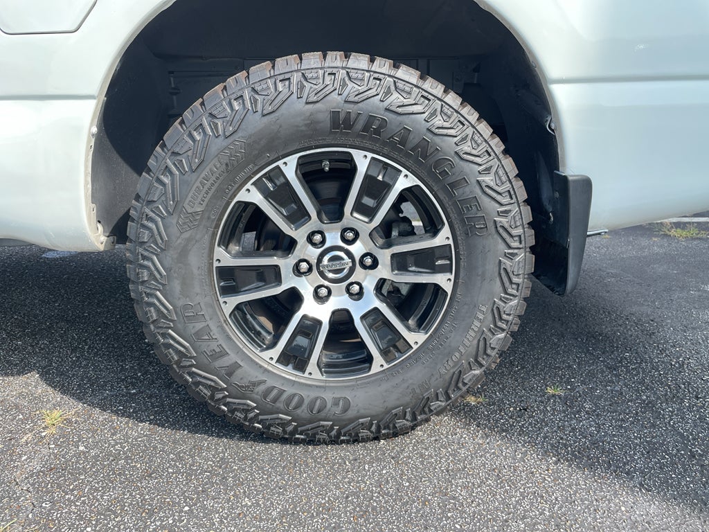 2021 Nissan Titan SV
