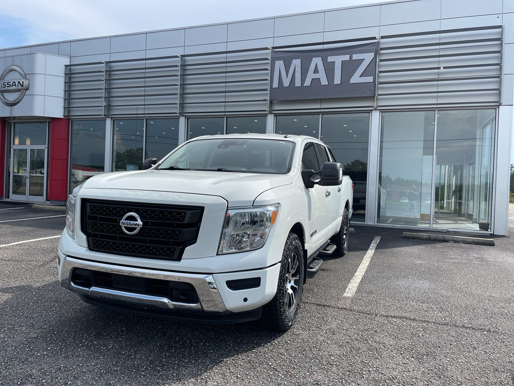 2021 Nissan Titan SV