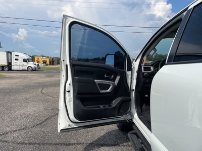 2021 Nissan Titan SV