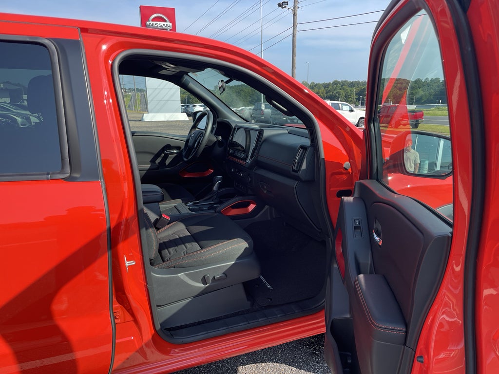 2025 Nissan Frontier PRO-X
