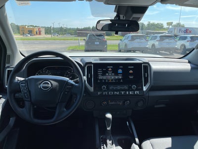 2025 Nissan Frontier SV