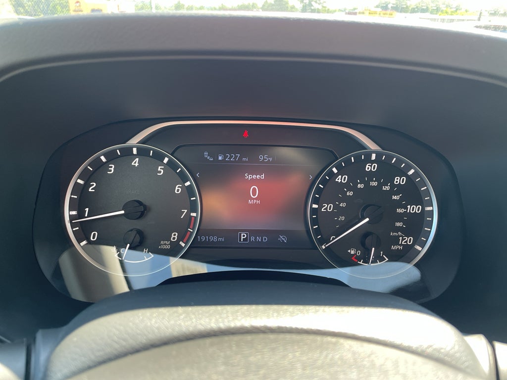 2025 Nissan Frontier SV