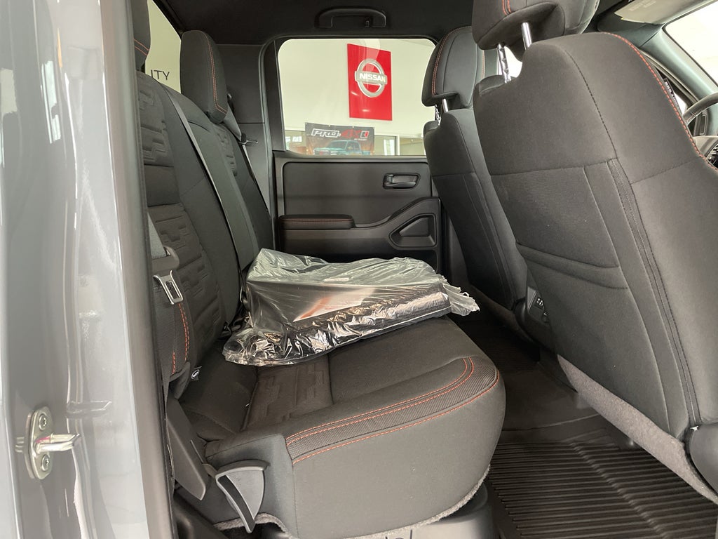 2026 Nissan Frontier PRO-4X w/R Package