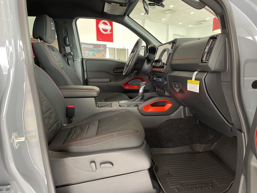 2026 Nissan Frontier PRO-4X w/R Package