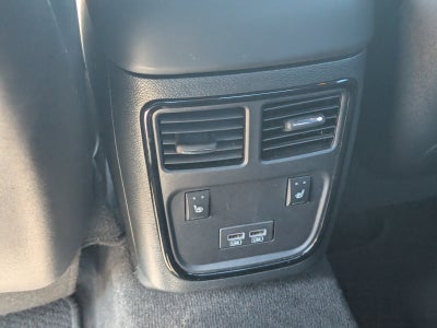 2023 Chrysler 300C 300C