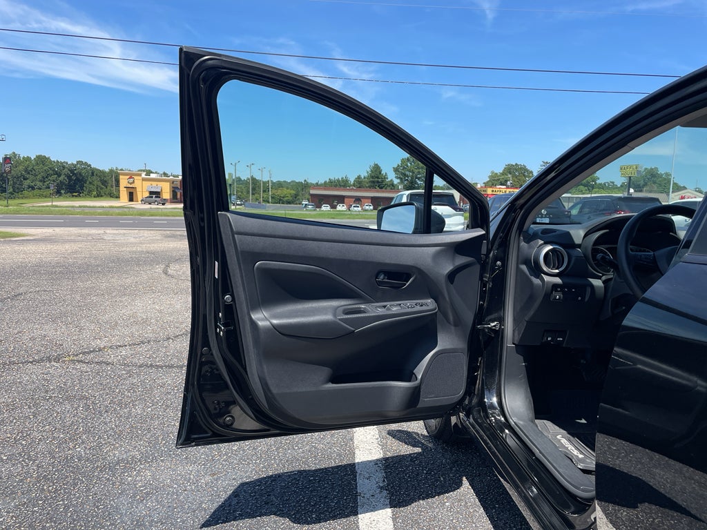 2025 Nissan Versa S