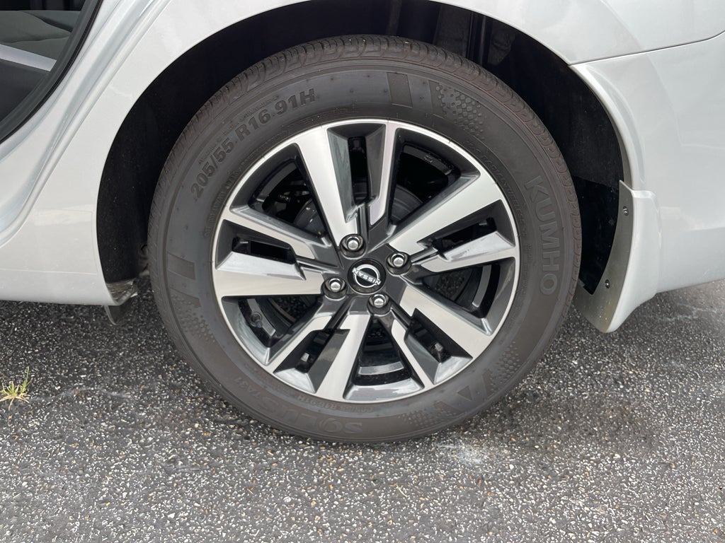 2025 Nissan Versa S
