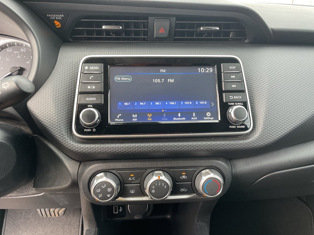 2024 Nissan Kicks S