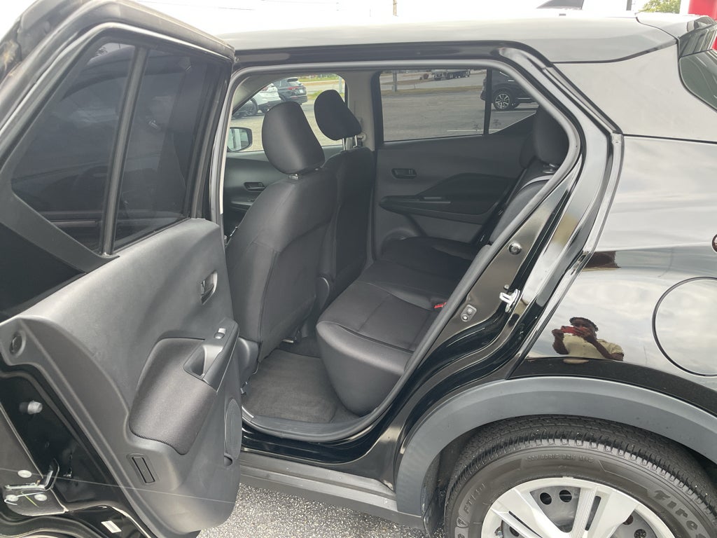 2024 Nissan Kicks S