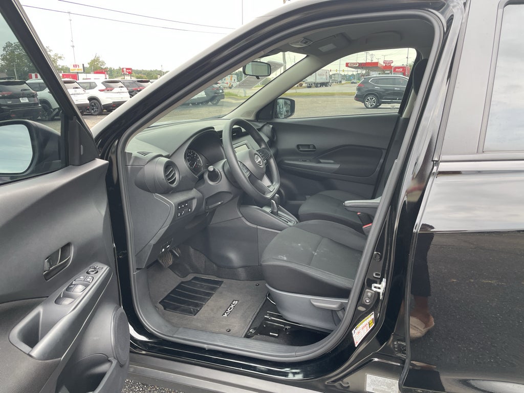 2024 Nissan Kicks S