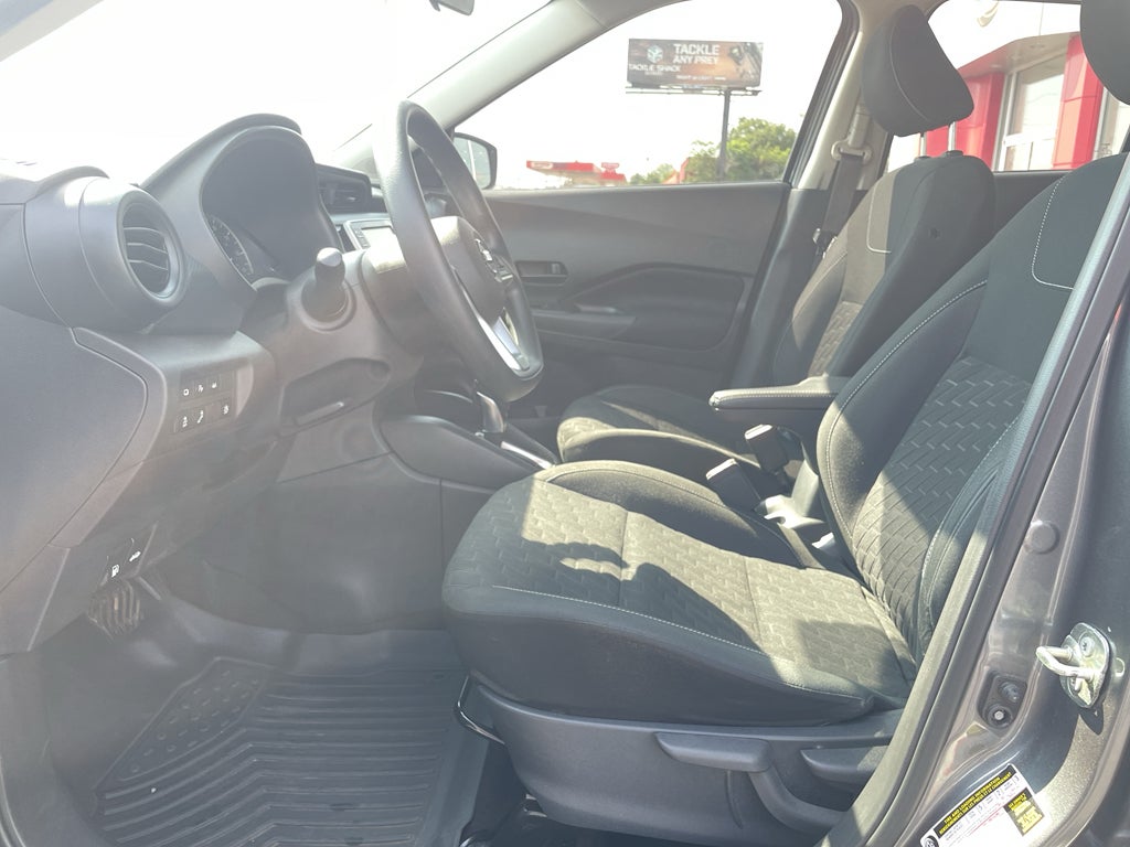 2021 Nissan Kicks S