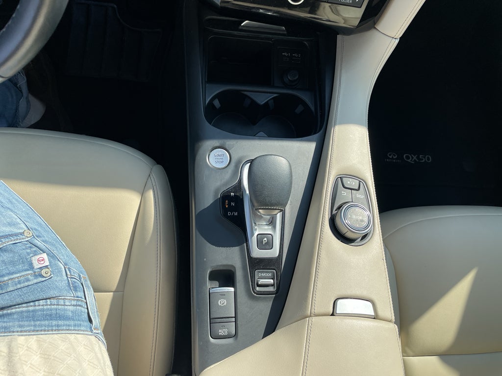 2021 INFINITI QX50 LUXE