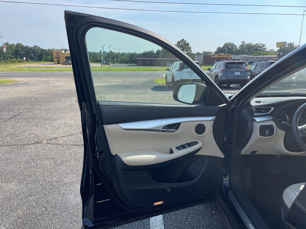 2021 INFINITI QX50 LUXE