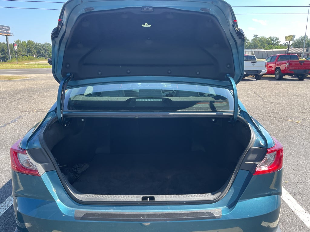 2025 Toyota Camry Hybrid SE