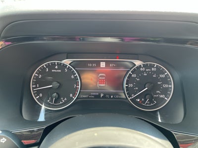 2024 Nissan Pathfinder SL