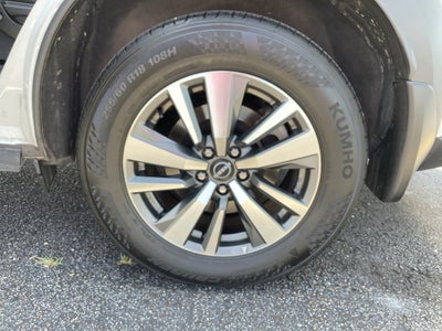 2024 Nissan Pathfinder SL