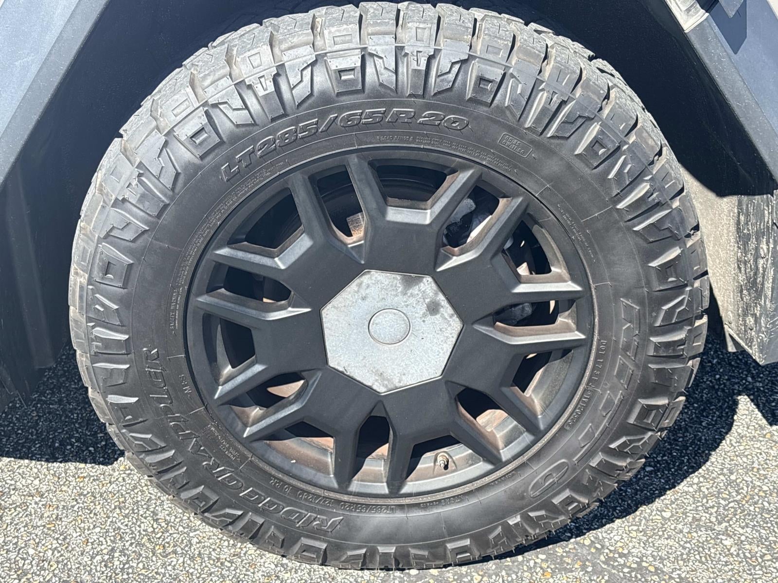 2024 Tesla Cybertruck AWD