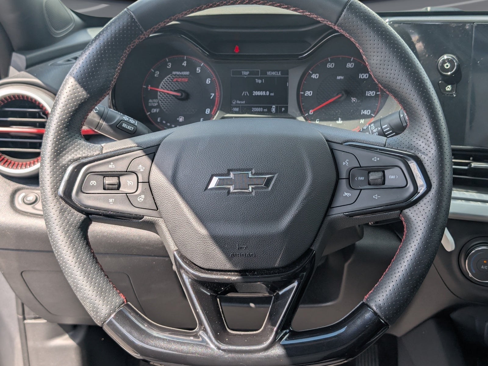 2025 Chevrolet Trax 1RS