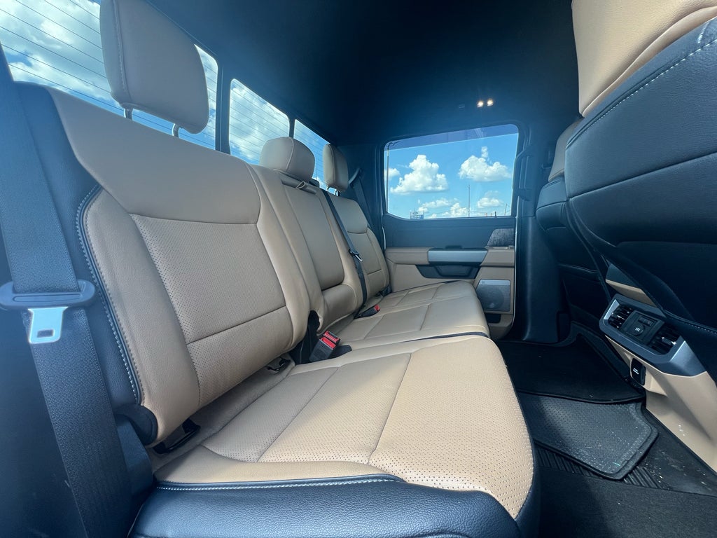 2025 Ford F-250 LARIAT
