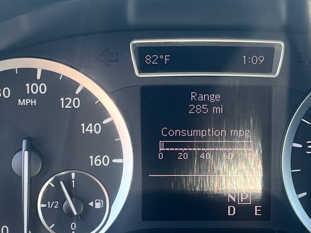 2018 INFINITI QX30 Luxury